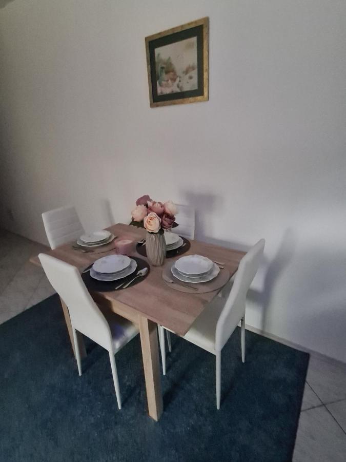 Simun Apartamento Karlovac Exterior foto
