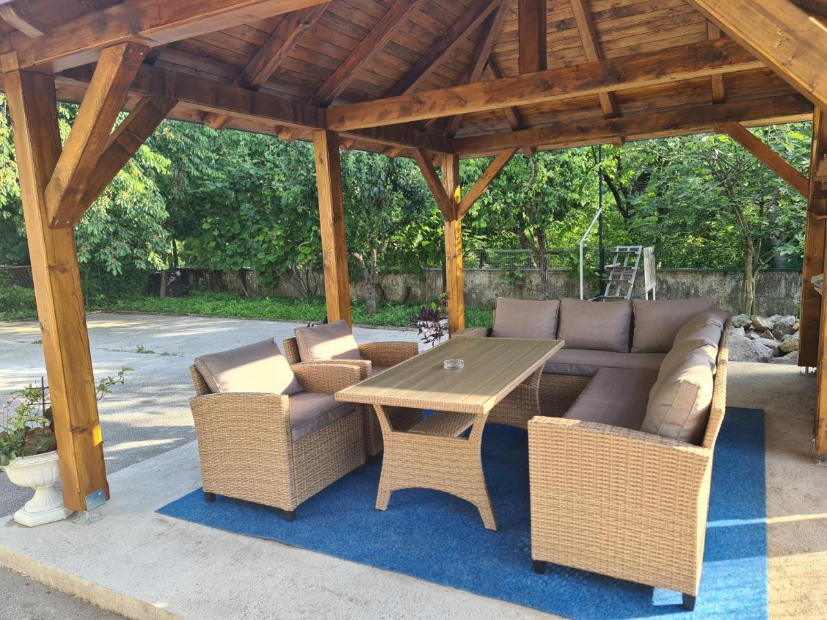 Simun Apartamento Karlovac Exterior foto